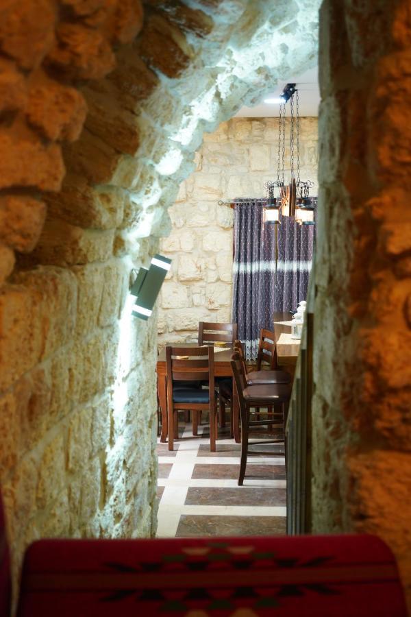 Abu Hanna Boutique By Ahlan Hospitality 拿撒勒 外观 照片